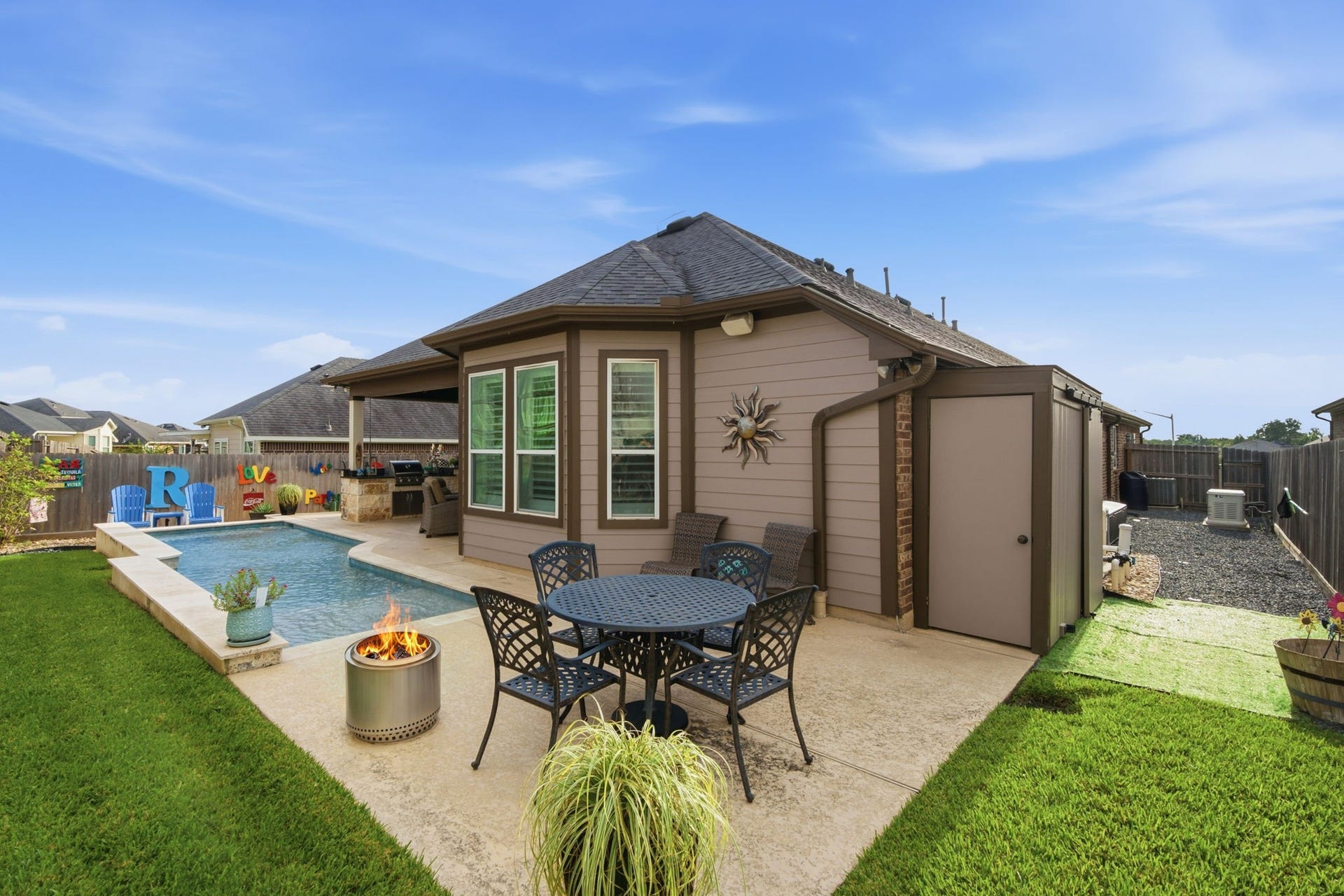 446 Westlake Landing, Conroe, TX 77304 446 Westlake Landing, Conroe, TX 77304