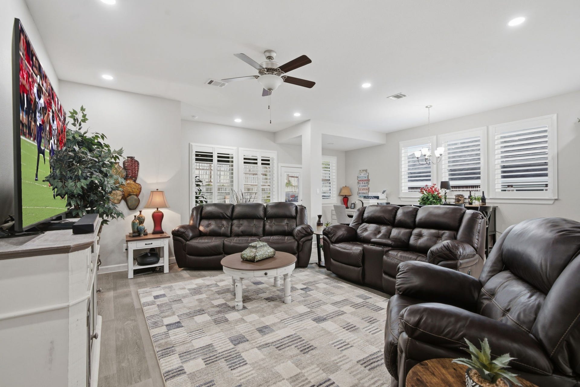 446 Westlake Landing, Conroe, TX 77304 446 Westlake Landing, Conroe, TX 77304