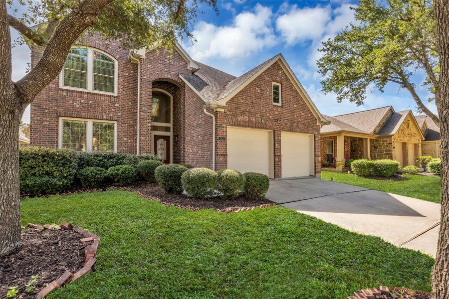 Property photo for 2807 Arbor Brook Lane, Pearland, TX