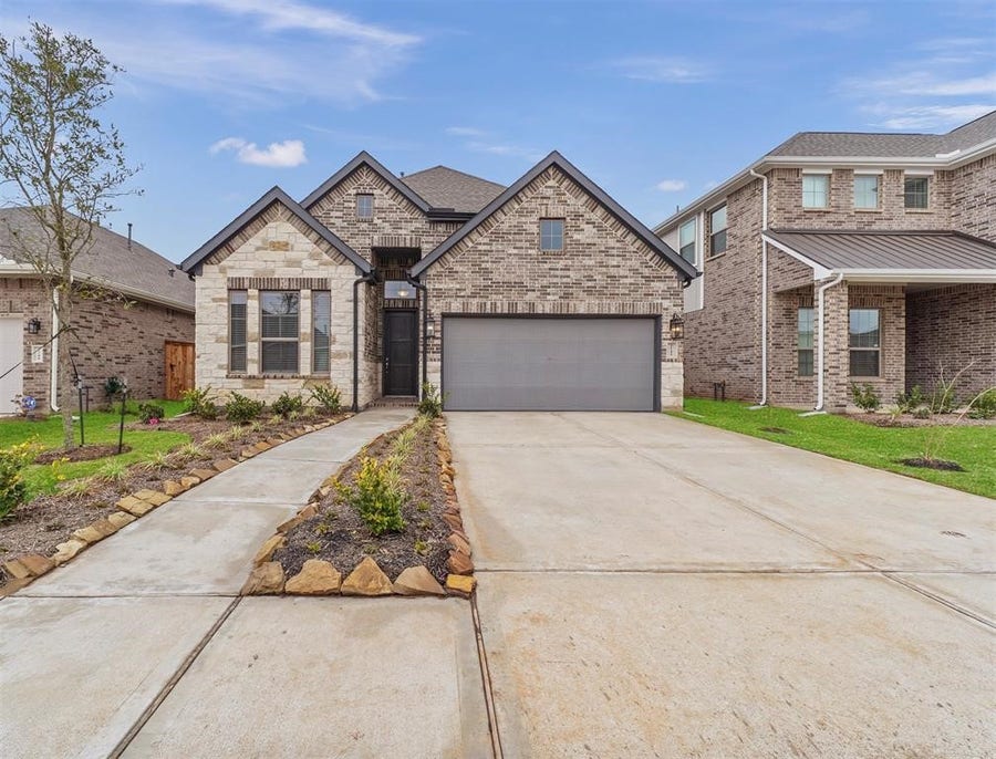 Property photo for 2142 Ironwood Pass Drive, Missouri City, TX