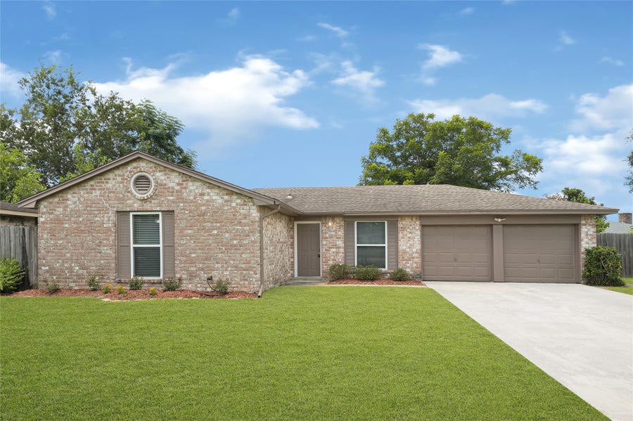 Property photo for 6210 Westwick Drive, Houston, TX