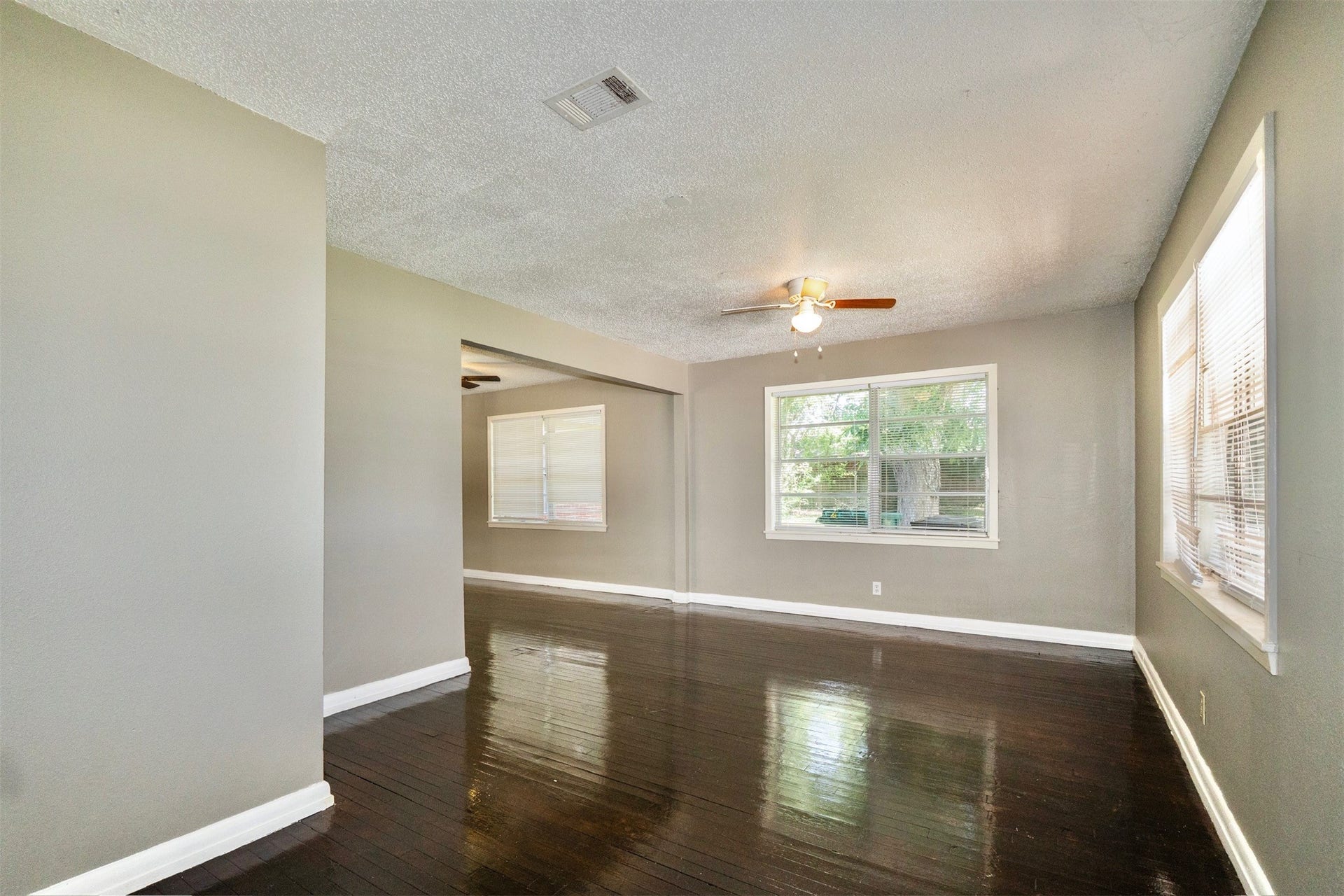 2109 Jeridona Street, La Marque, TX 77568 2109 Jeridona Street, La Marque, TX 77568