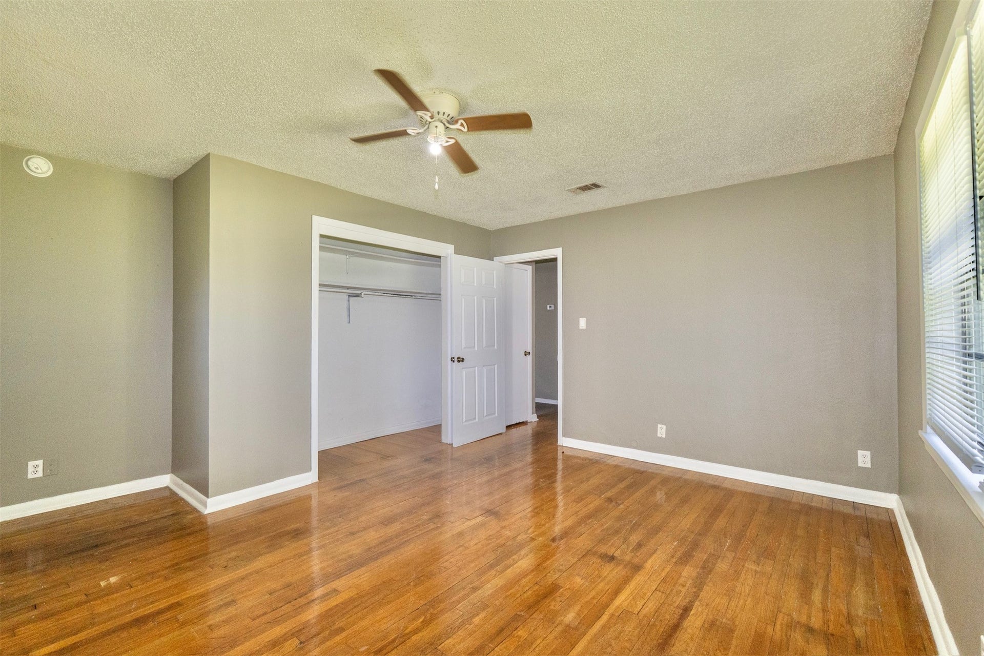 2109 Jeridona Street, La Marque, TX 77568 2109 Jeridona Street, La Marque, TX 77568