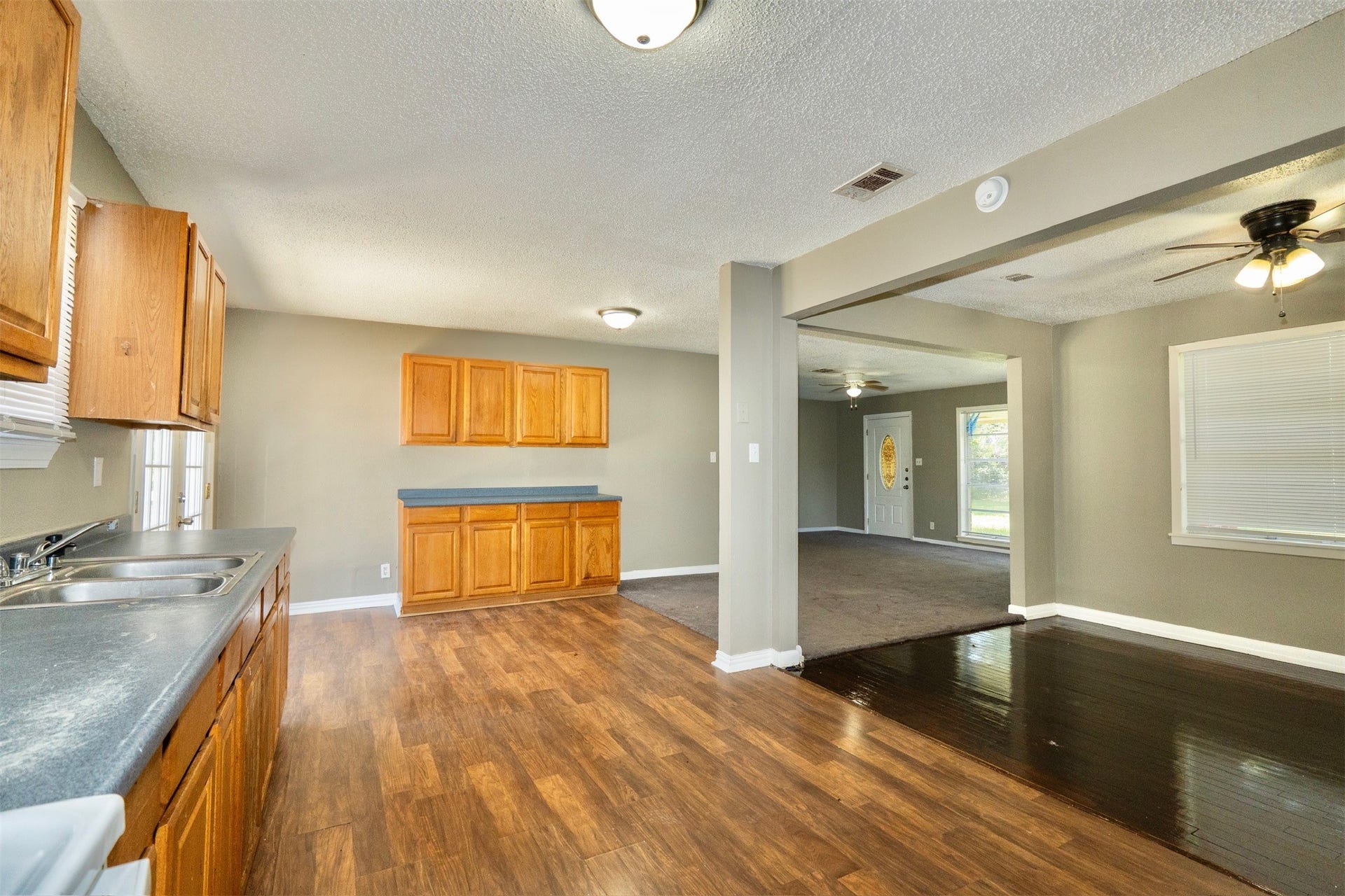 2109 Jeridona Street, La Marque, TX 77568 2109 Jeridona Street, La Marque, TX 77568