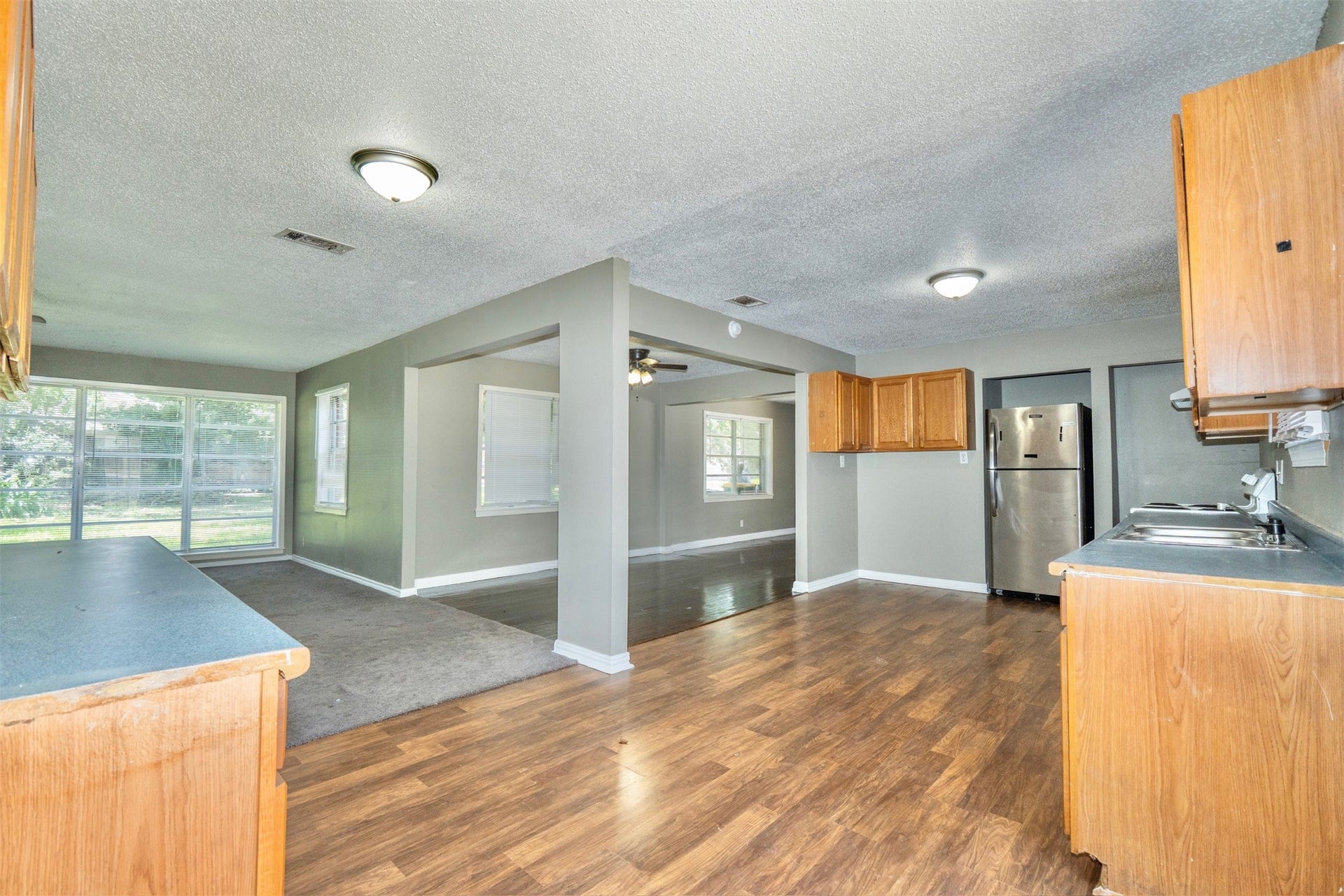 2109 Jeridona Street, La Marque, TX 77568 2109 Jeridona Street, La Marque, TX 77568
