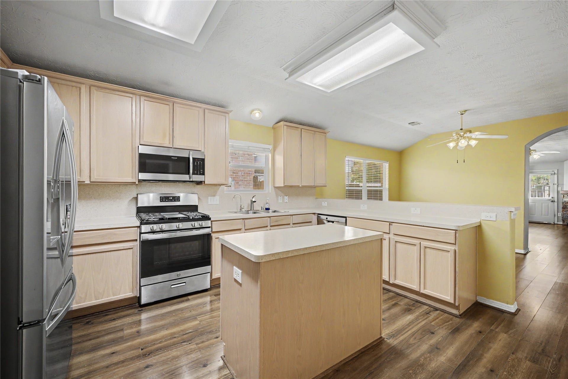 2506 Montana Blue Drive, Spring, TX 77373 Stainless Steel appliances