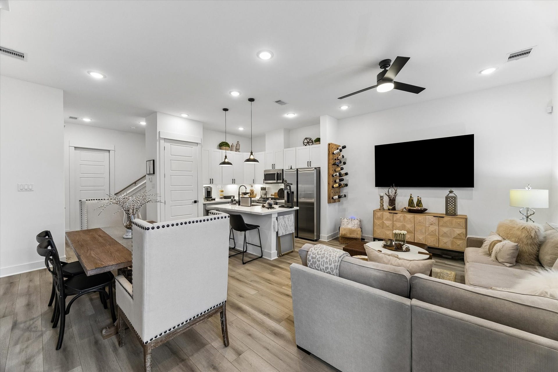 3012 Jensen Springs Lane, Houston, TX 77026 3012 Jensen Springs Lane, Houston, TX 77026