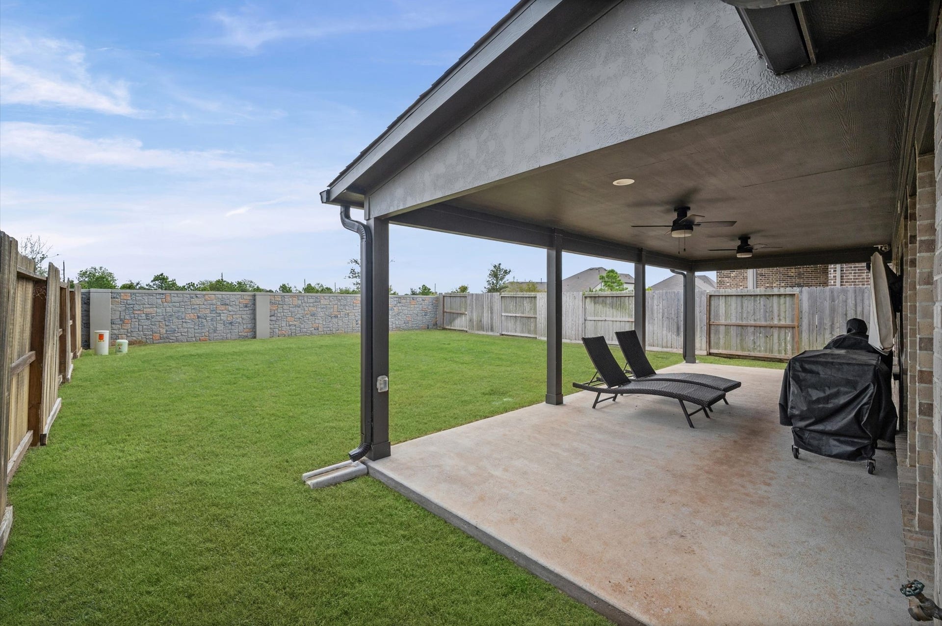 2419 Rosemary Sage Drive, Fulshear, TX 77423 2419 Rosemary Sage Drive, Fulshear, TX 77423