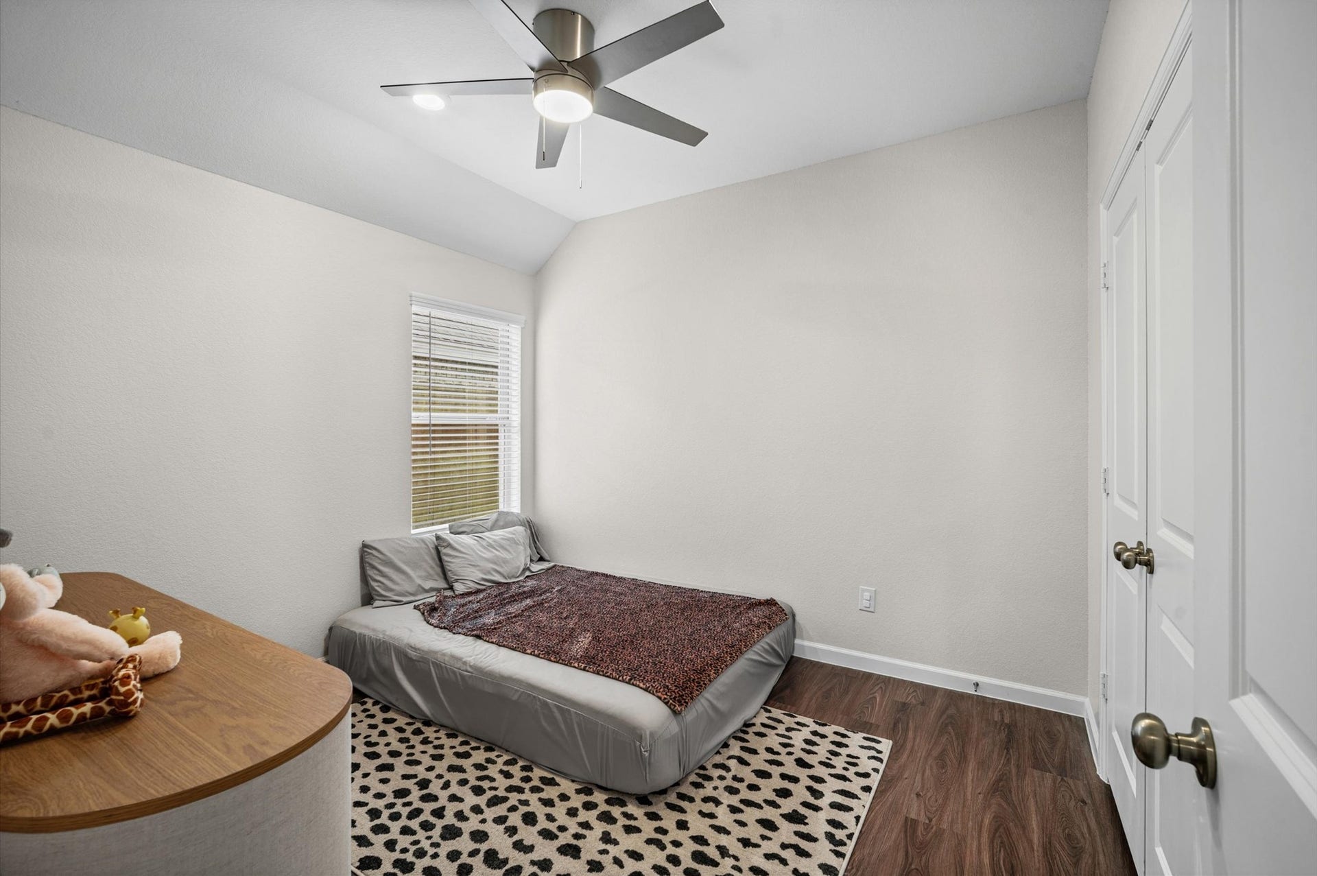 2419 Rosemary Sage Drive, Fulshear, TX 77423 2419 Rosemary Sage Drive, Fulshear, TX 77423