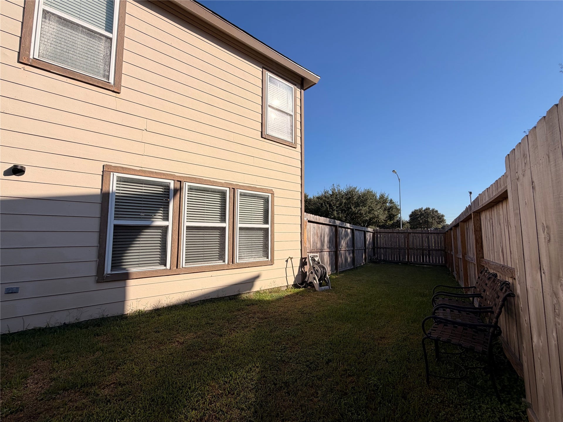 454 Remington Ridge Drive, Houston, TX 77073 Spacious backyard