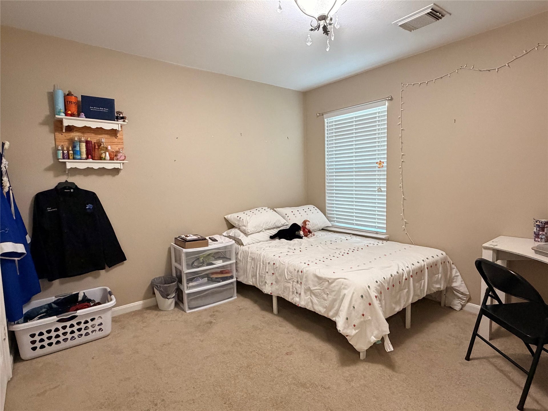 454 Remington Ridge Drive, Houston, TX 77073 Secondary bedroom upstairs