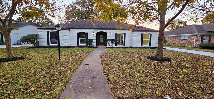 Property photo for 18630 Prince William Lane, Houston, TX