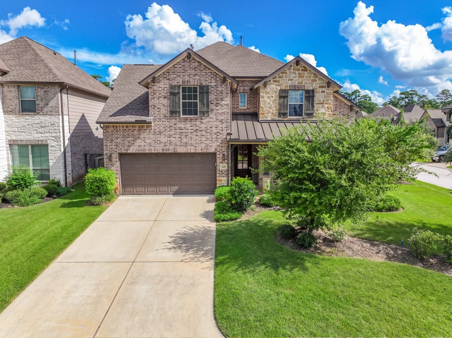 Property photo for 449 Devlin Shores Drive, Conroe, TX