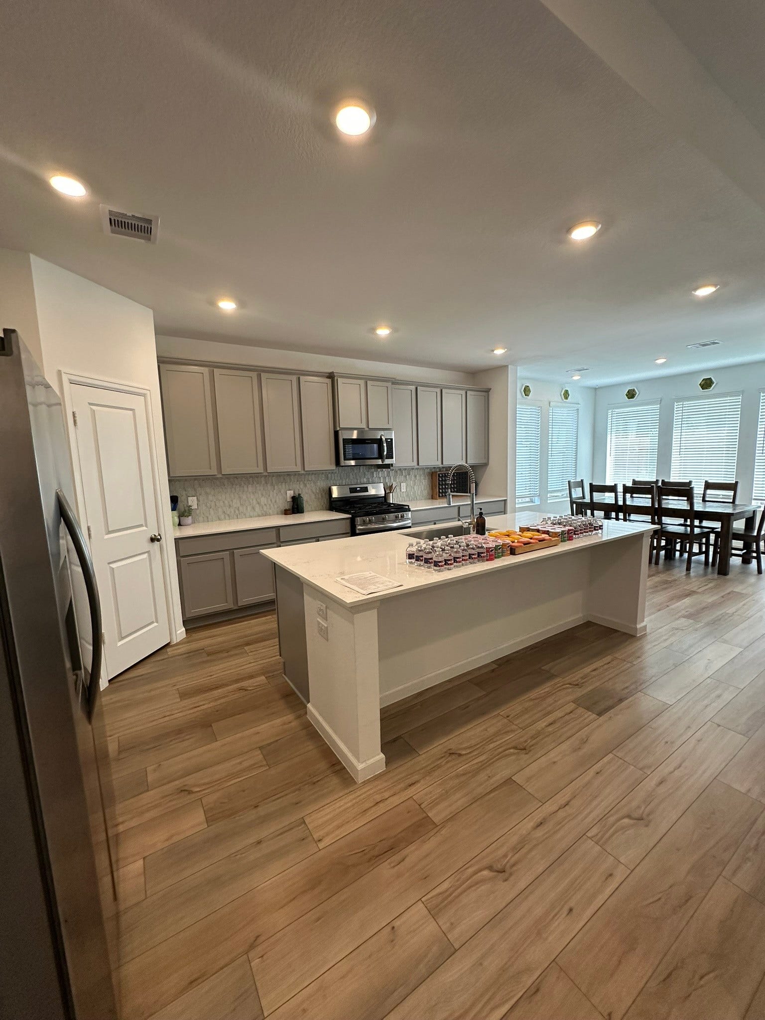 815 Wormwood Drive, League City, TX 77573 815 Wormwood Drive, League City, TX 77573