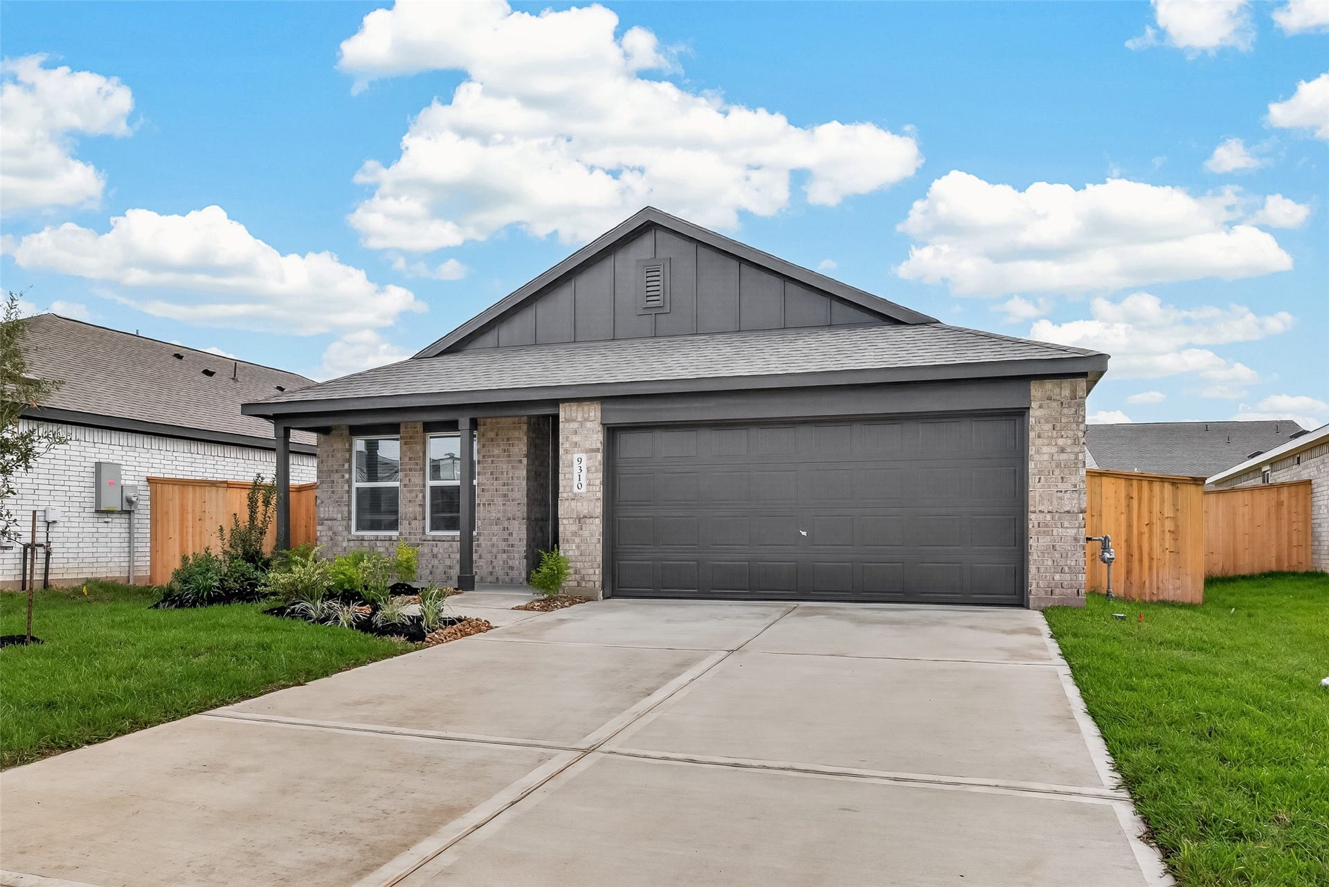 9310 Dazzling Tentacle Drive, Baytown, TX 77521