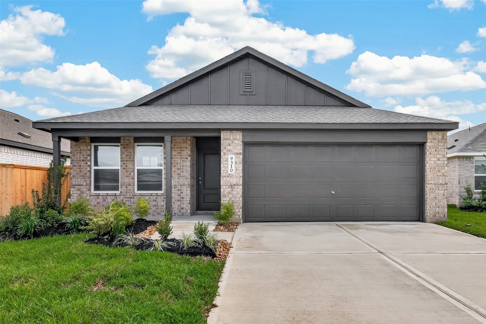 9310 Dazzling Tentacle Drive, Baytown, TX 77521