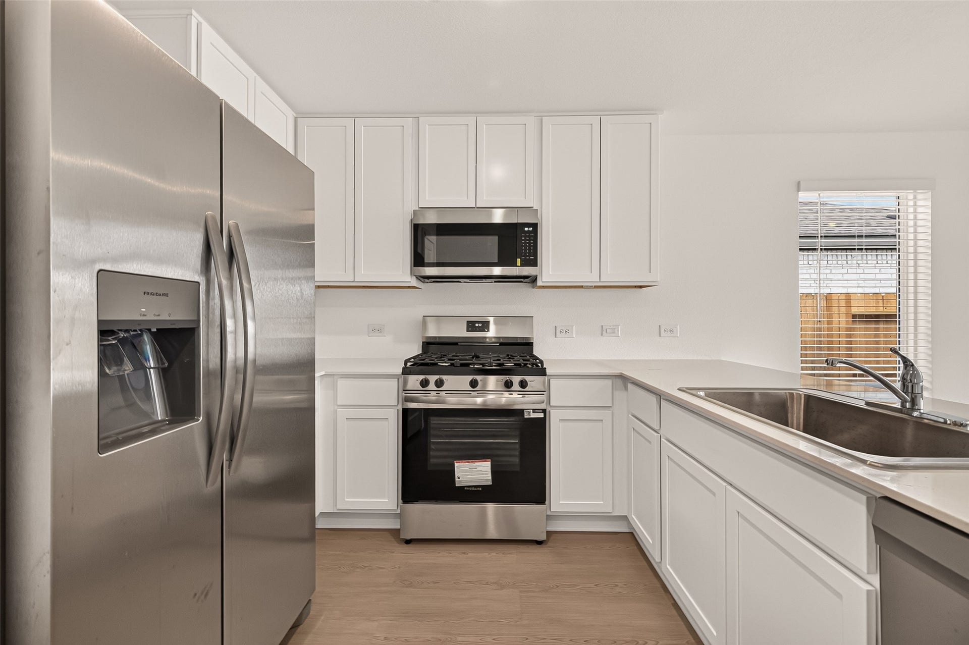 9310 Dazzling Tentacle Drive, Baytown, TX 77521
