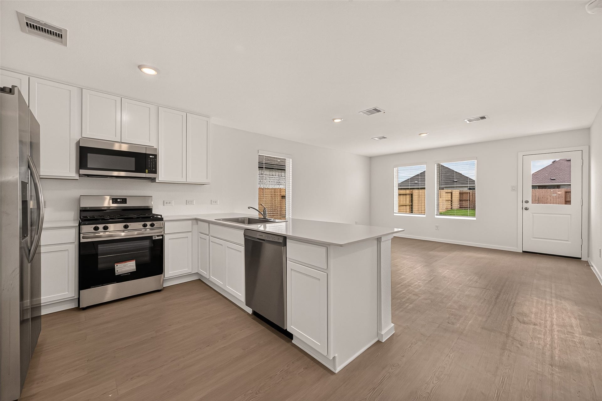 9310 Dazzling Tentacle Drive, Baytown, TX 77521