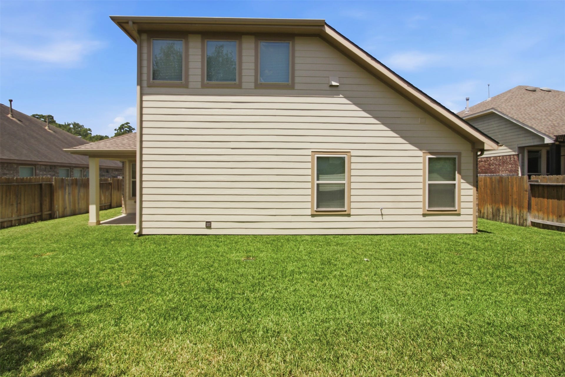 24422 Myrtle Creek Falls, Tomball, TX 77375 24422 Myrtle Creek Falls, Tomball, TX 77375