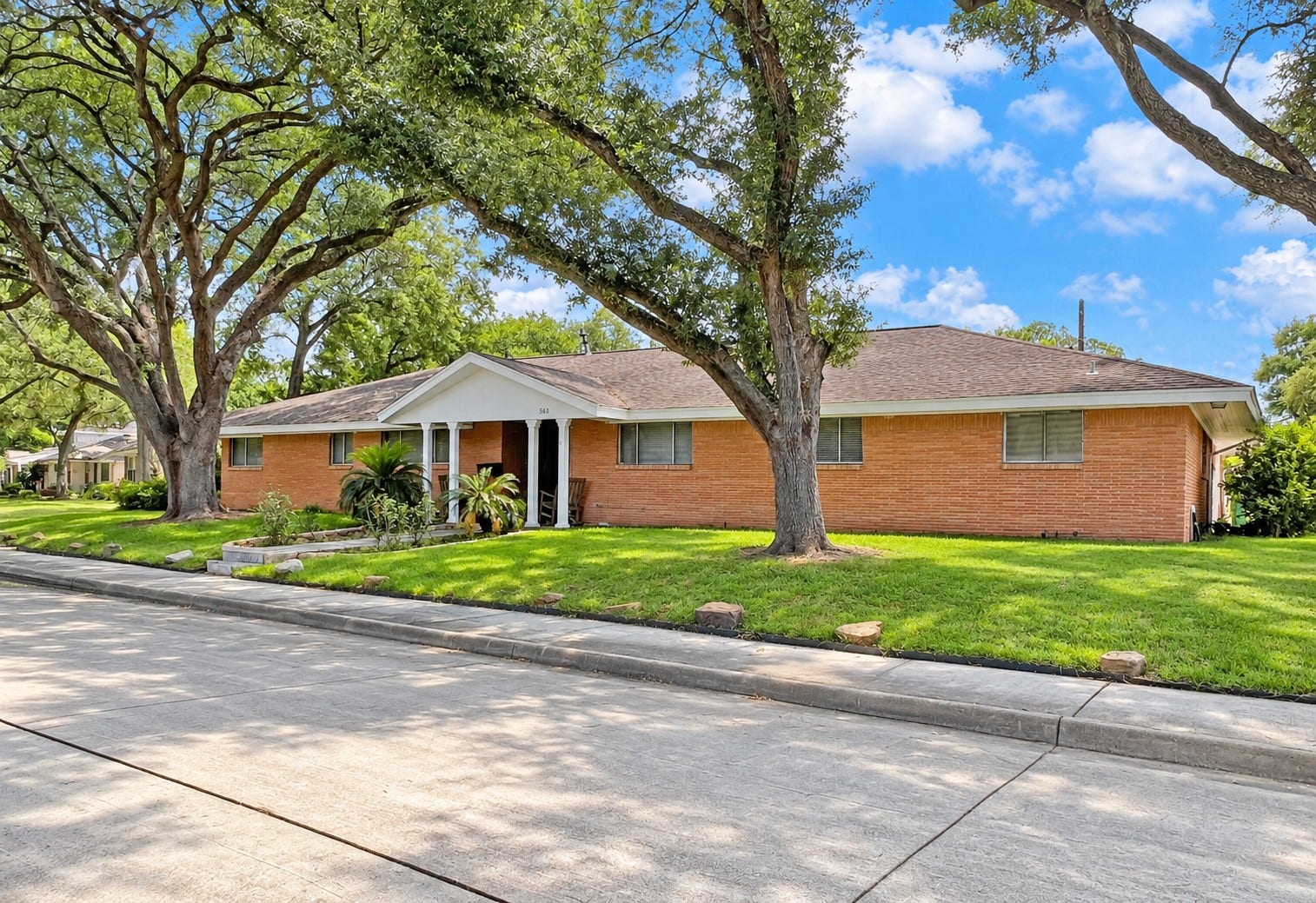 3641 Deal Street, Houston, TX 77025 3641 Deal Street, Houston, TX 77025