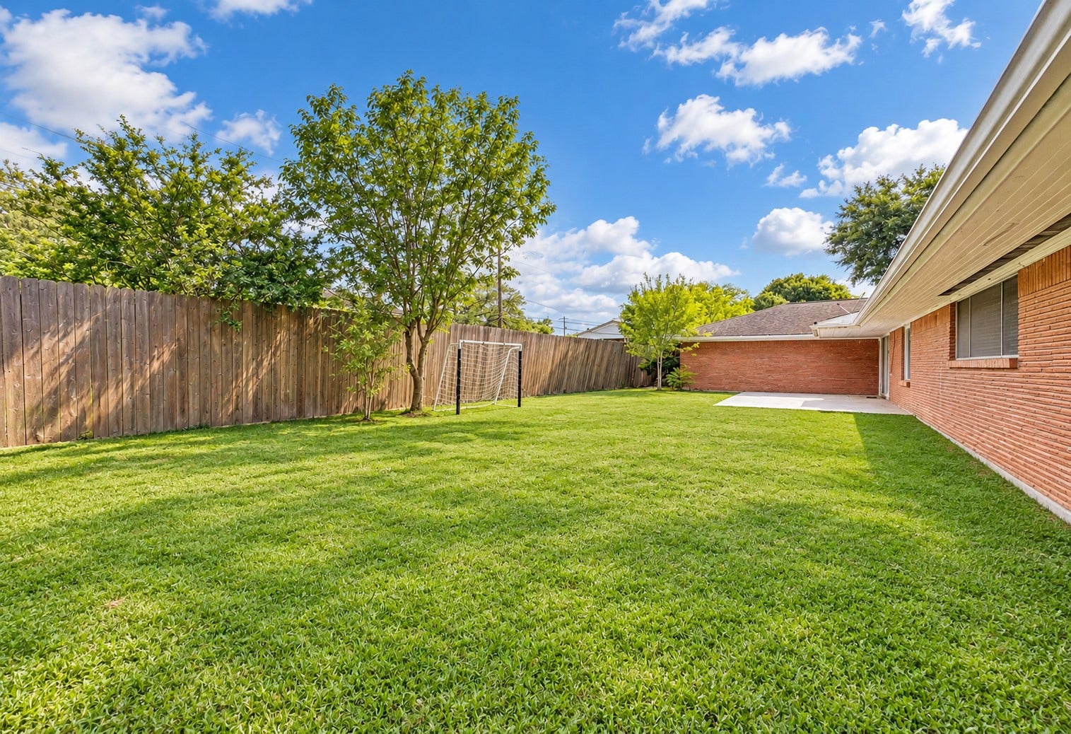 3641 Deal Street, Houston, TX 77025 3641 Deal Street, Houston, TX 77025