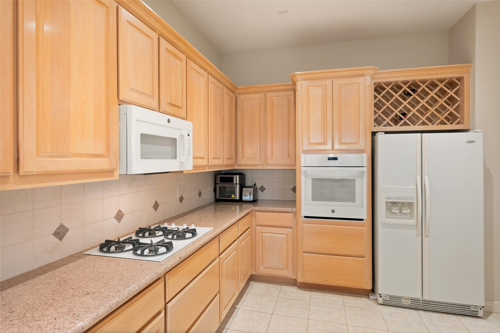 Gas cook top, separate oven, and microwave