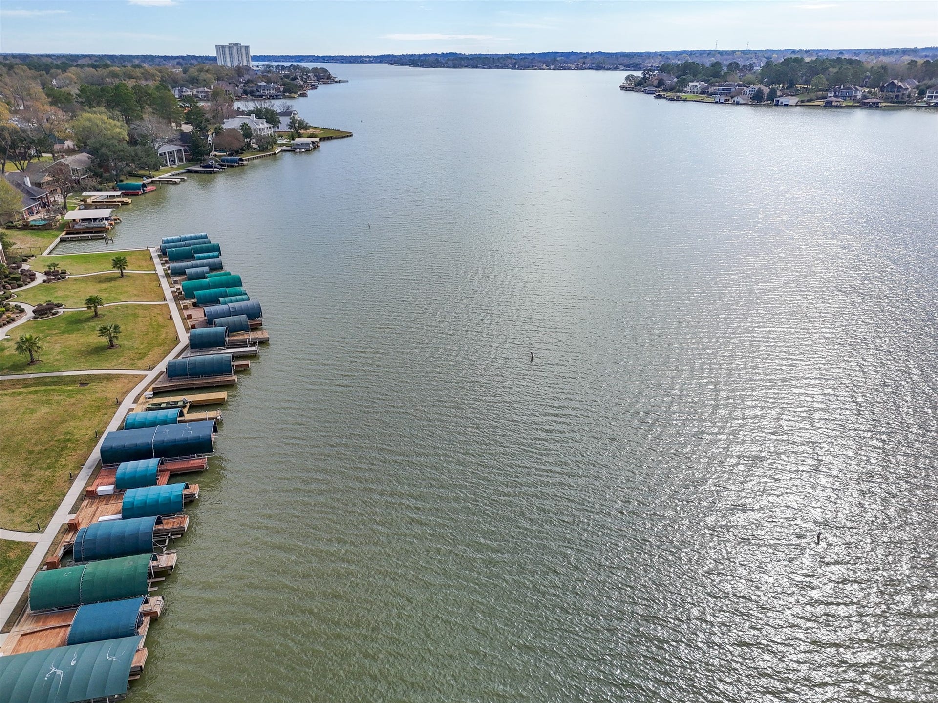 The open water is calling you!  It's time to start making memories with friends and family on Lake Conroe.