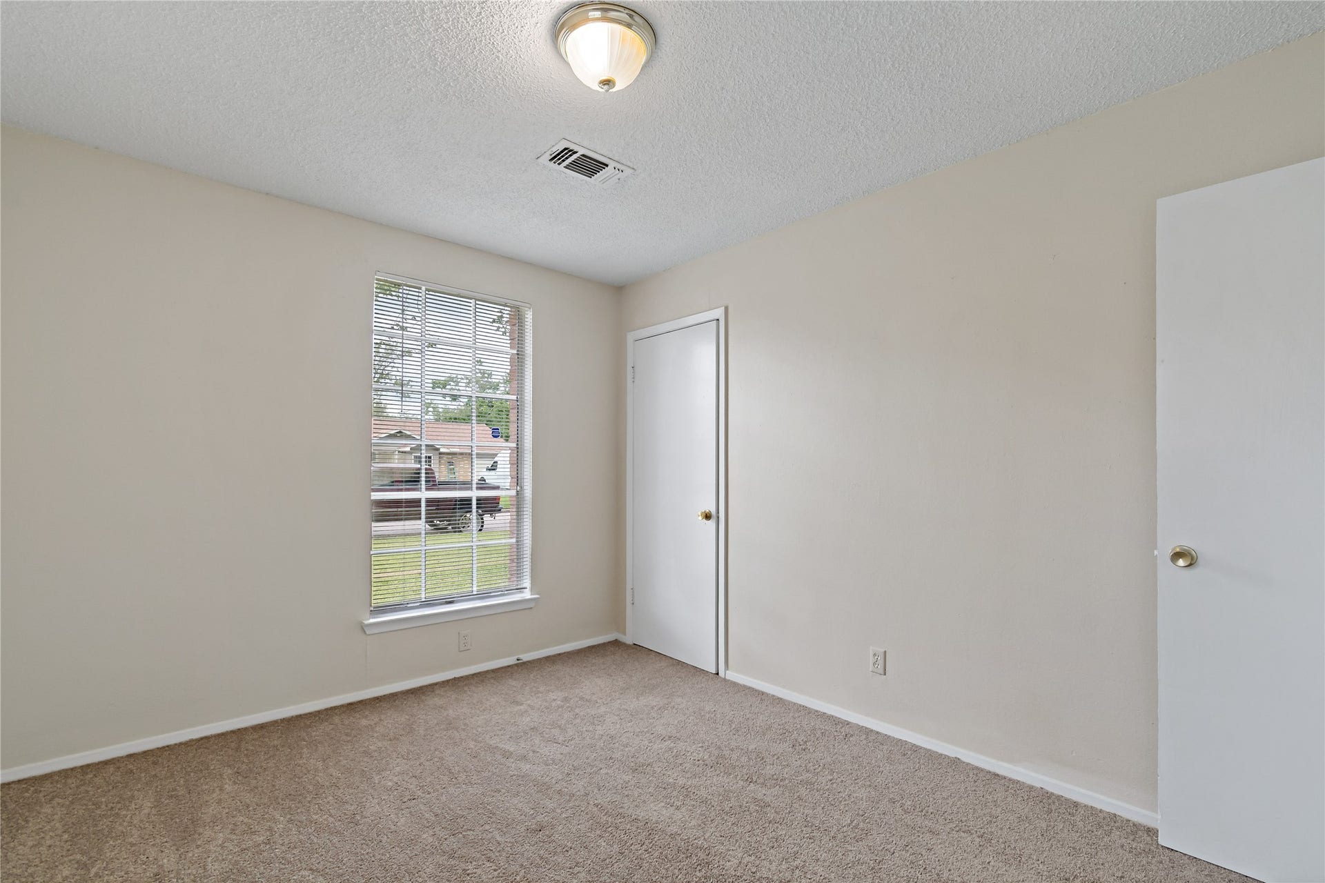 14515 Essendine Lane, Houston, TX 77045 14515 Essendine Lane, Houston, TX 77045