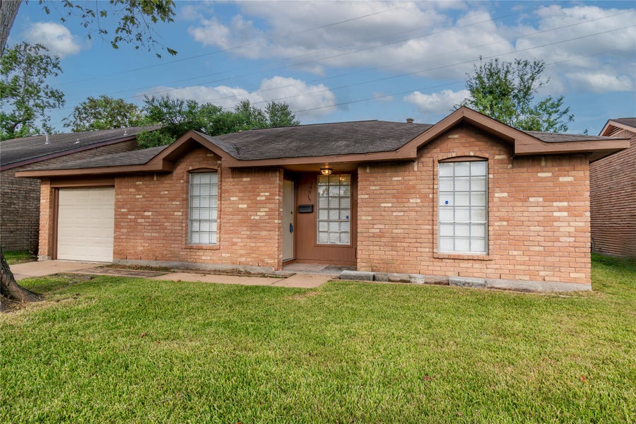 Property photo for 14515 Essendine Lane, Houston, TX