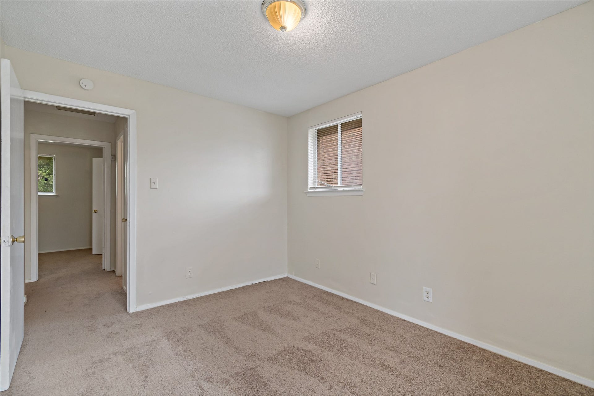 14515 Essendine Lane, Houston, TX 77045 14515 Essendine Lane, Houston, TX 77045
