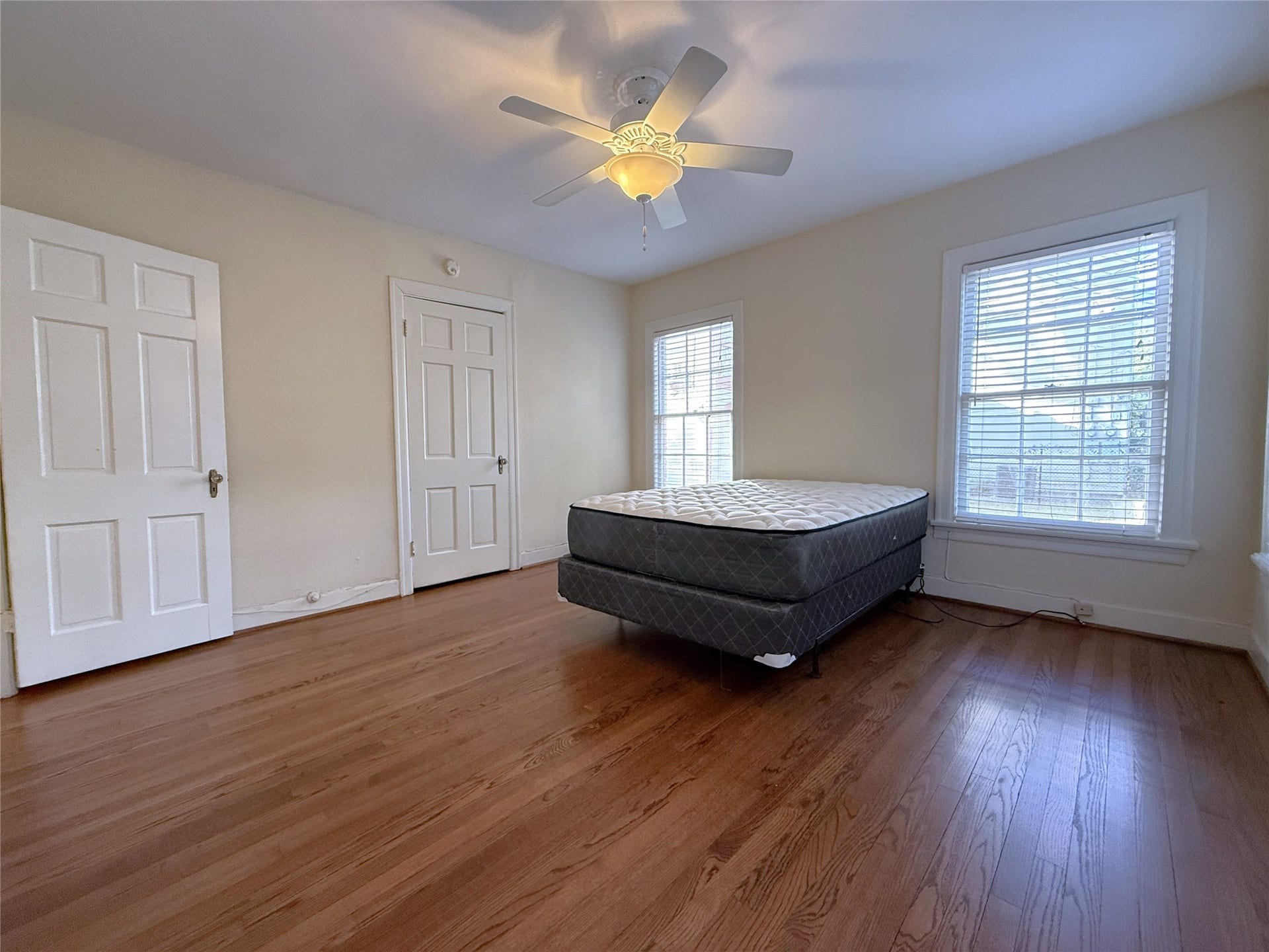 1968 Dryden Road, #1, Houston, TX 77030 In the secondary bedroom, behind the closed door is a closet with double hanging bars