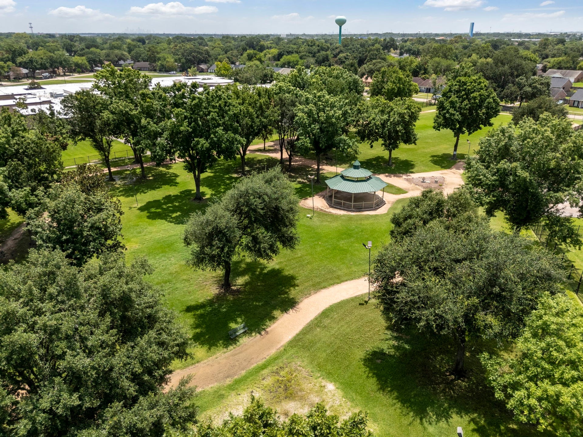 6839 Silver Star Drive, Houston, TX 77086