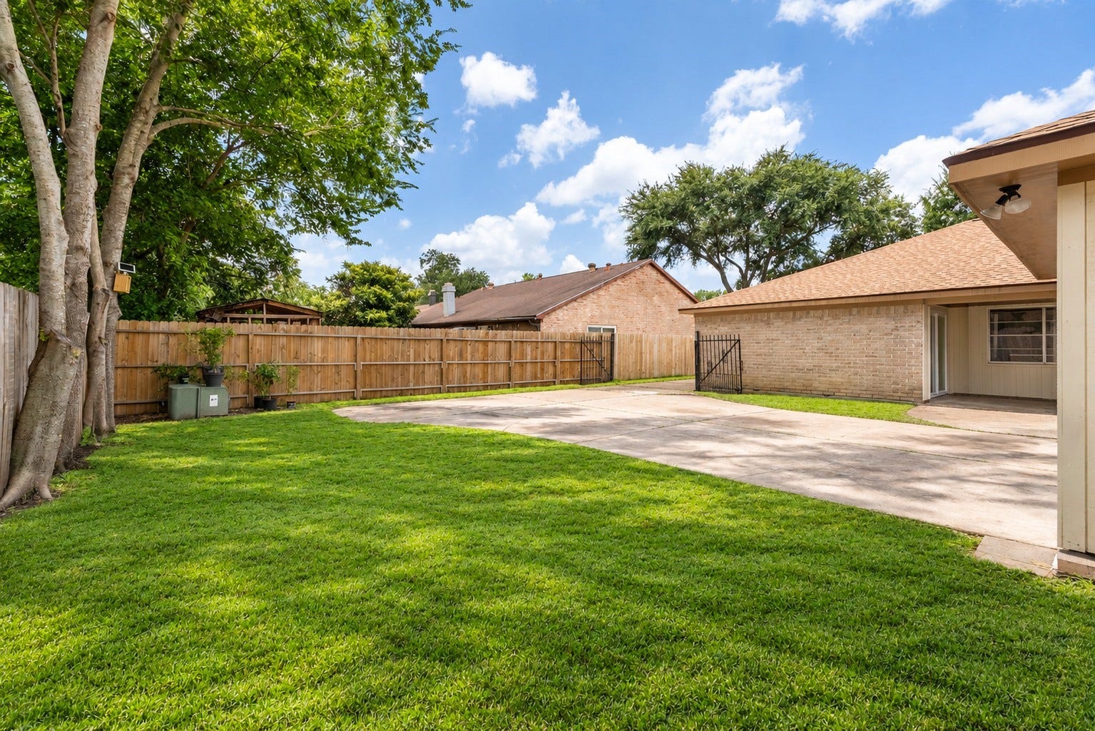 6839 Silver Star Drive, Houston, TX 77086