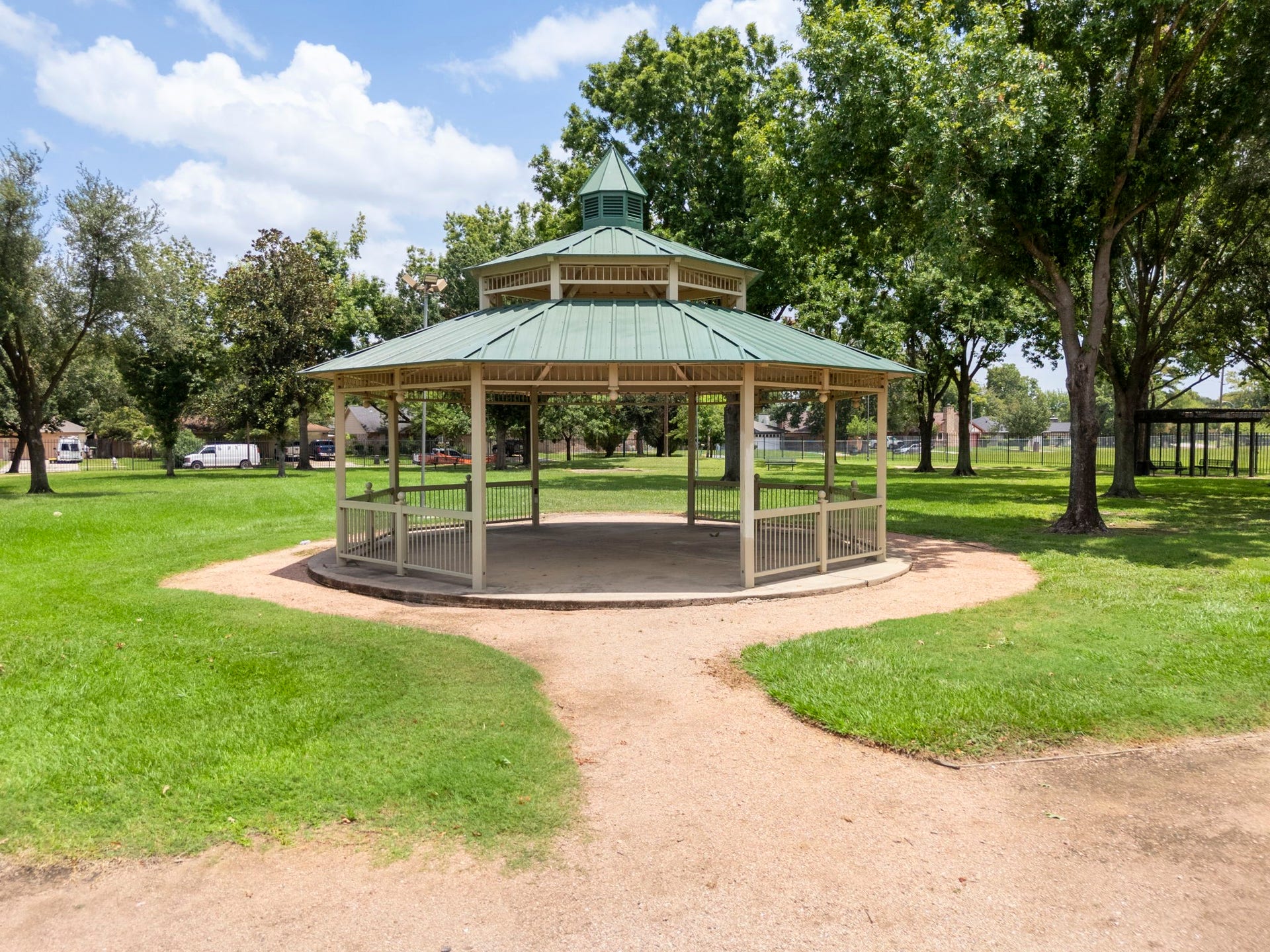6839 Silver Star Drive, Houston, TX 77086