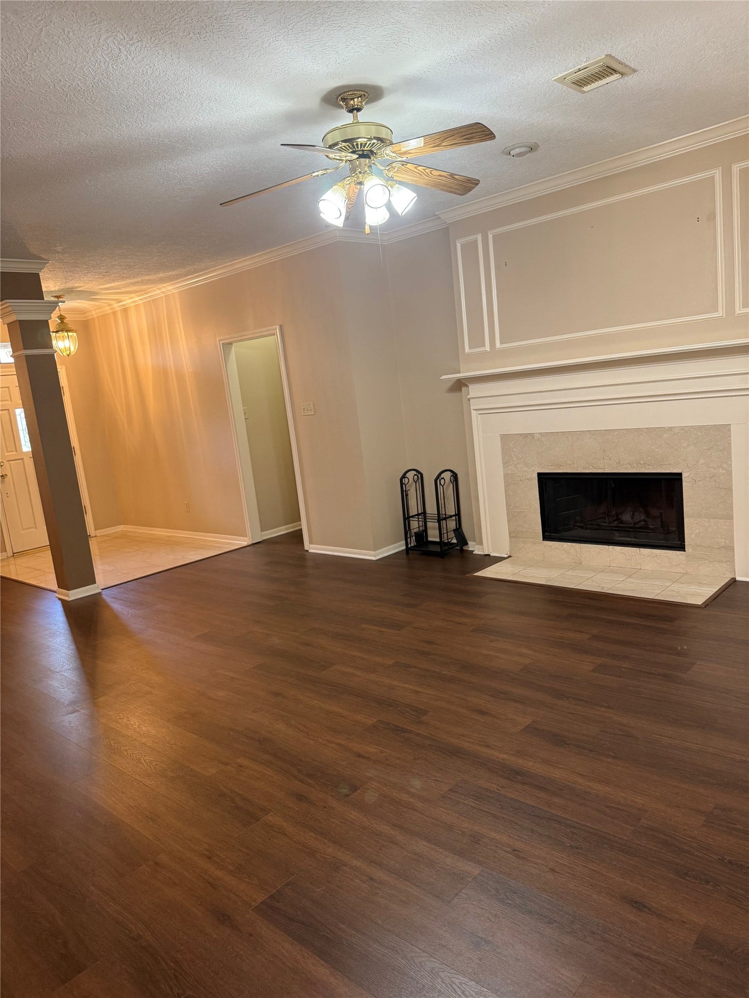 973 Southern Pass Court, Houston, TX 77062