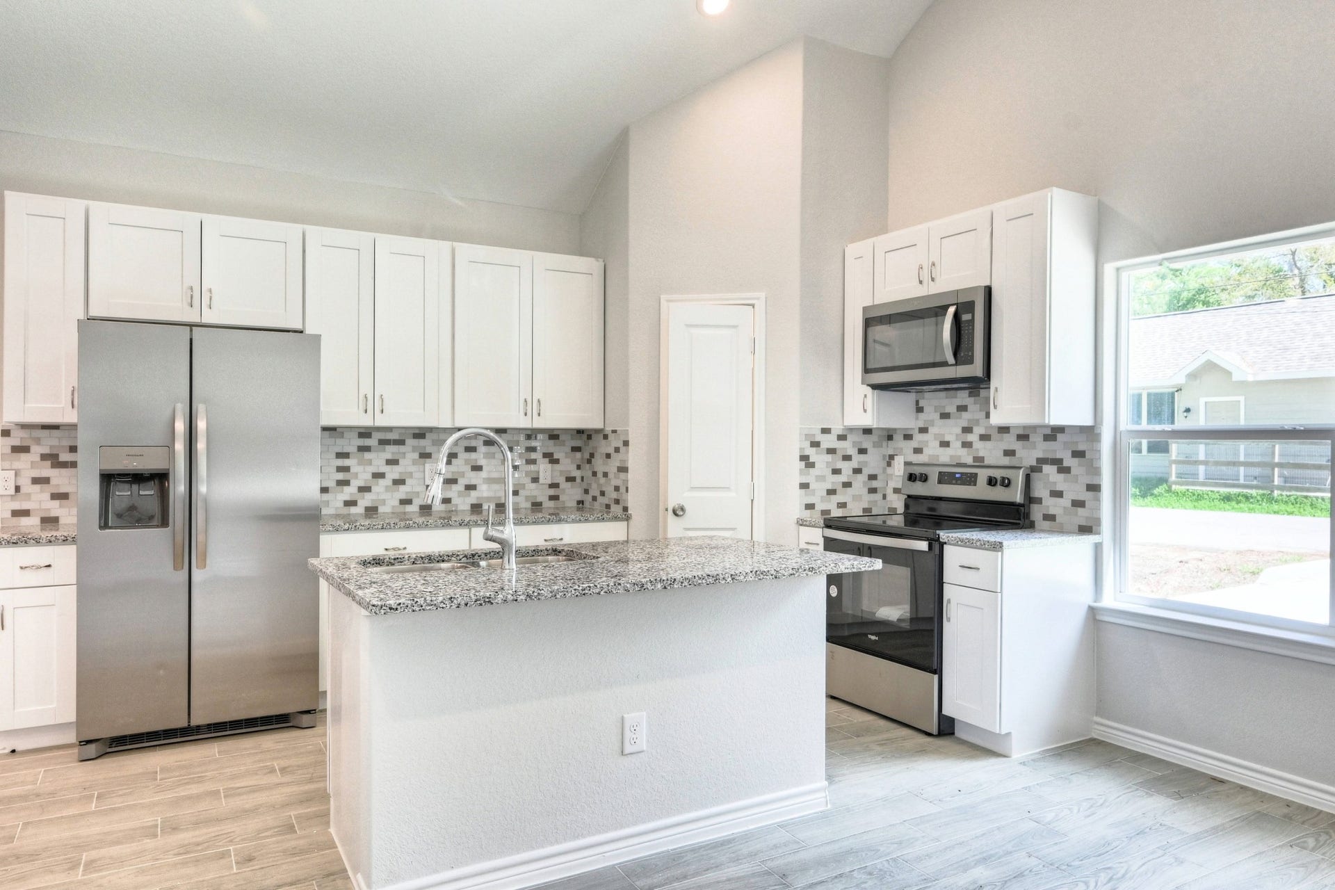 9822 ARBOR OAKS, Willis, TX 77318 9822 ARBOR OAKS, Willis, TX 77318