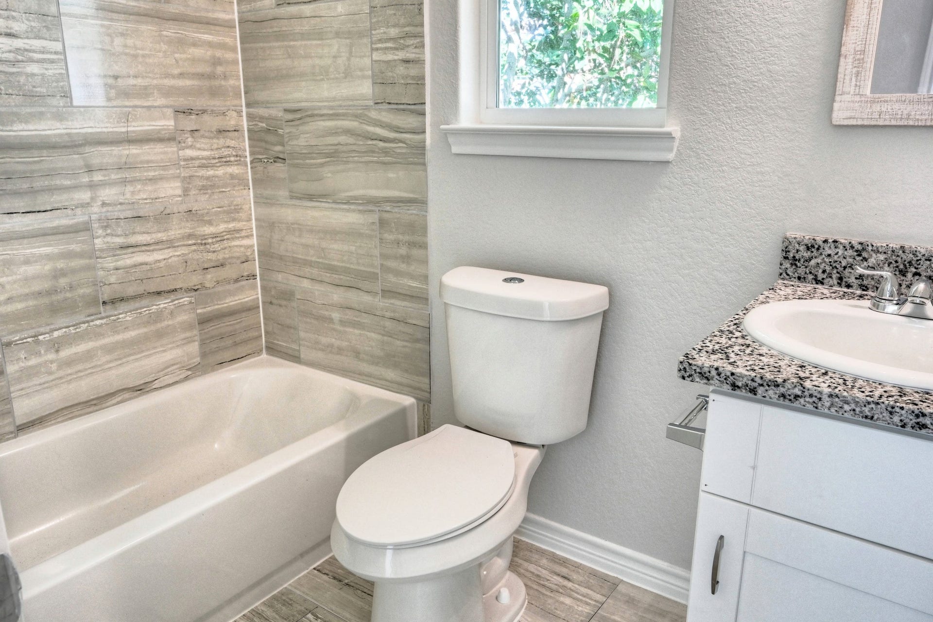 9822 ARBOR OAKS, Willis, TX 77318 9822 ARBOR OAKS, Willis, TX 77318