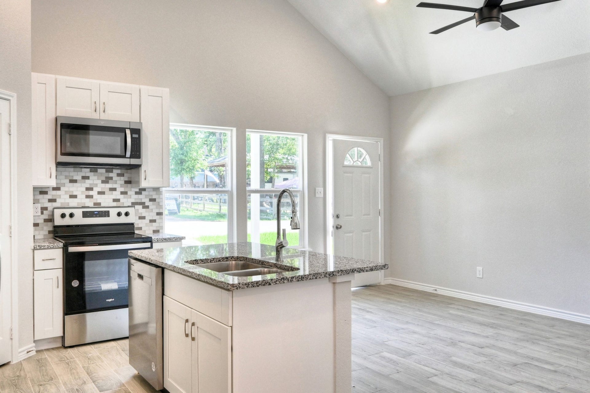9822 ARBOR OAKS, Willis, TX 77318 9822 ARBOR OAKS, Willis, TX 77318