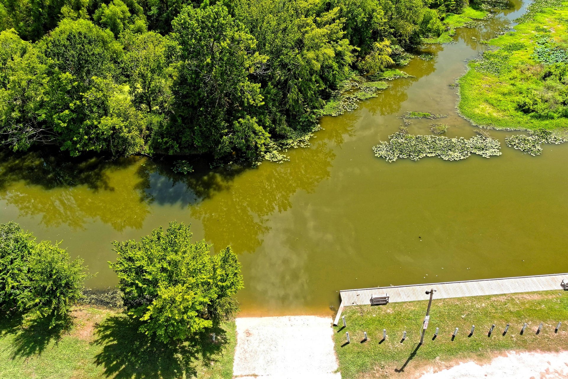 9822 ARBOR OAKS, Willis, TX 77318 9822 ARBOR OAKS, Willis, TX 77318