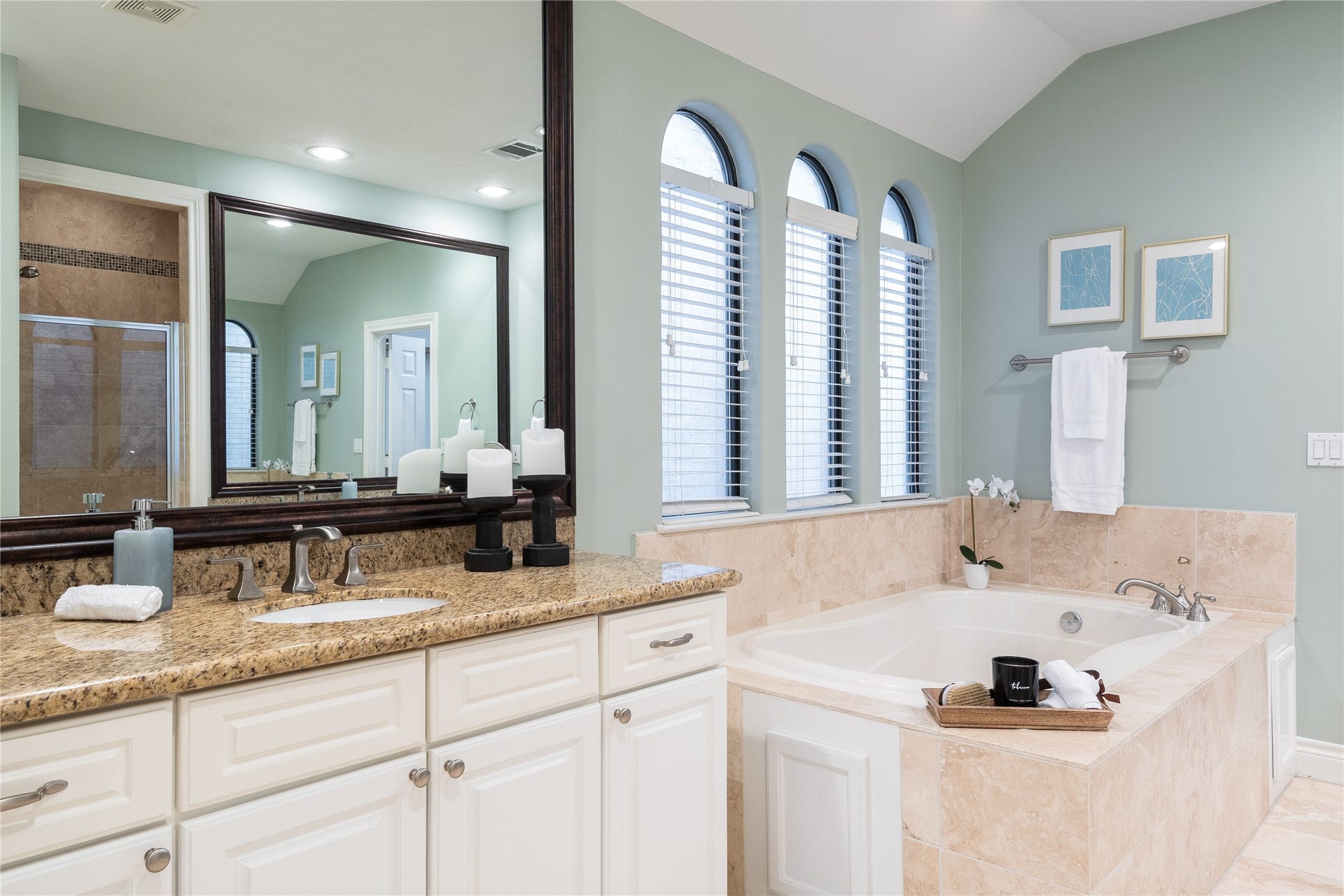 1806 Tuam Street, Houston, TX 77004 1806 Tuam Street, Houston, TX 77004