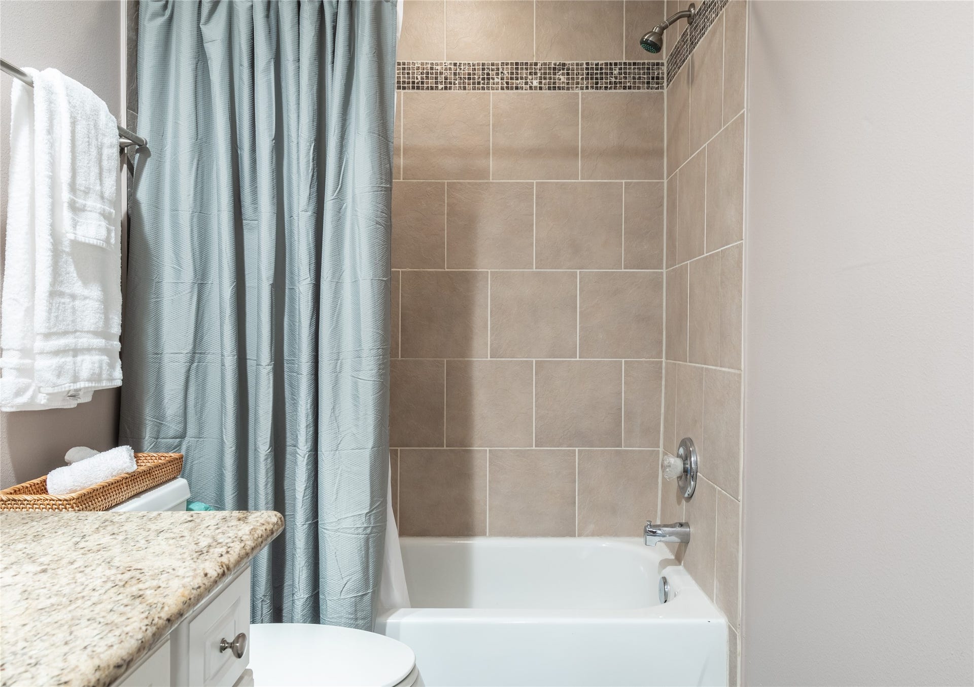 1806 Tuam Street, Houston, TX 77004 1806 Tuam Street, Houston, TX 77004