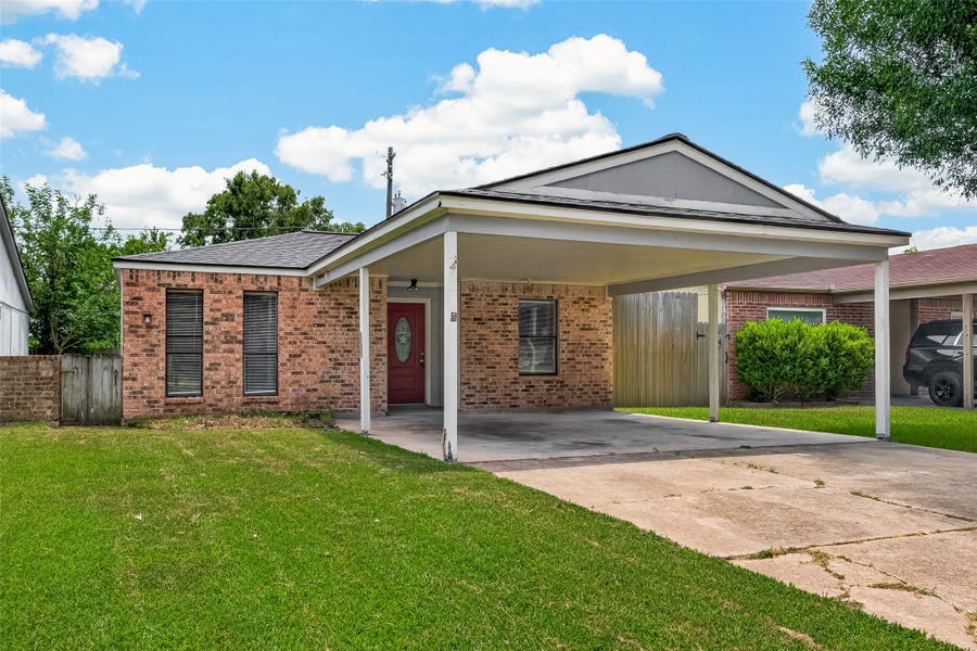 Property photo for 4608 W Jasmine Street, Pearland, TX