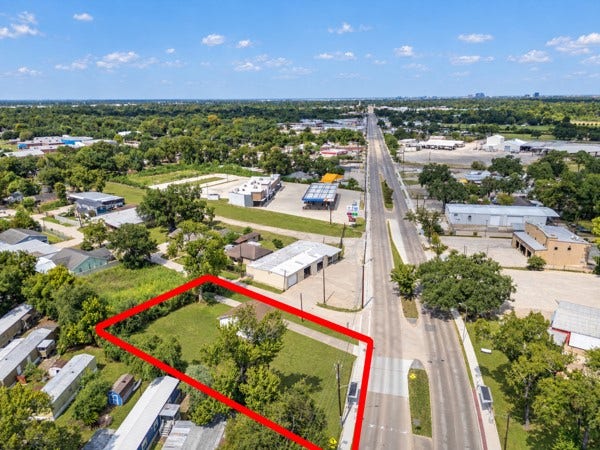 Property photo for 7713 Airline Drive, Houston, TX