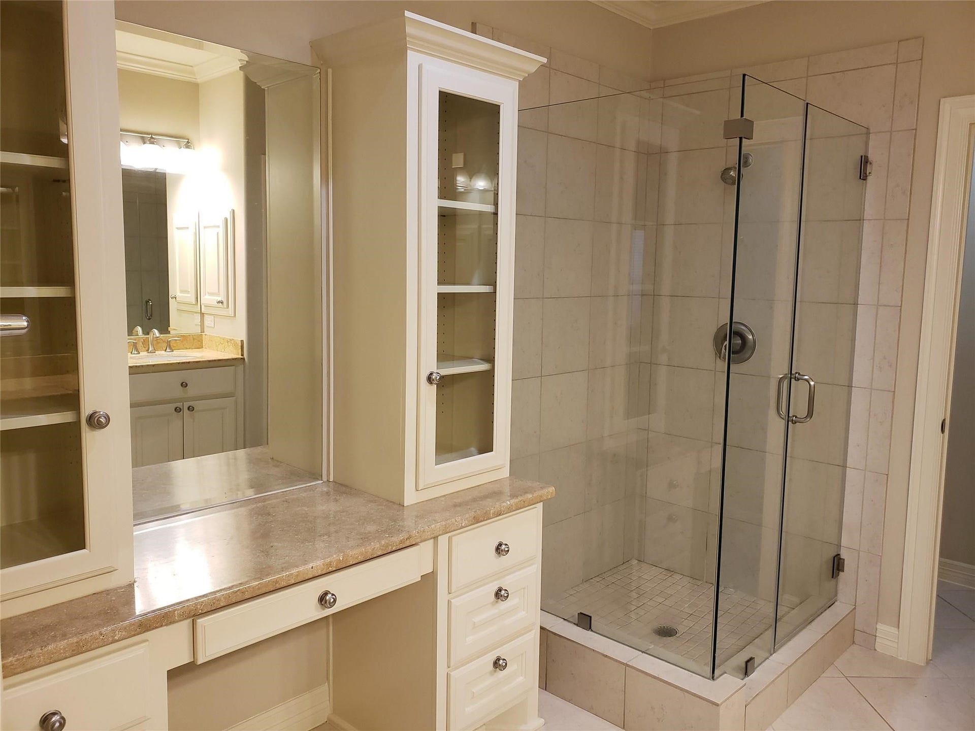 4330 Lake Run Drive, Sugar Land, TX 77459 4330 Lake Run Drive, Sugar Land, TX 77459