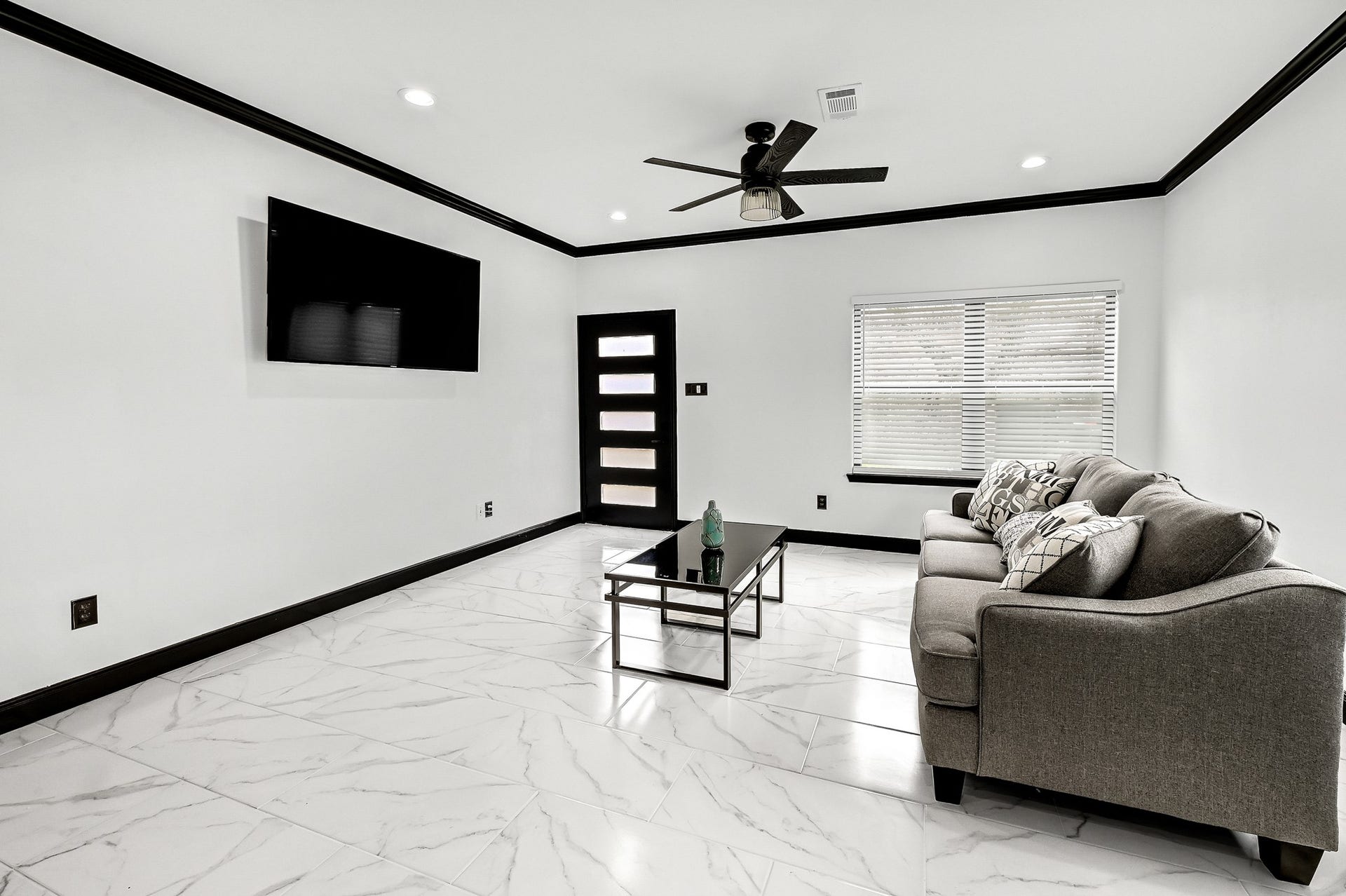 3922 Roseneath Drive, Houston, TX 77021 3922 Roseneath Drive, Houston, TX 77021