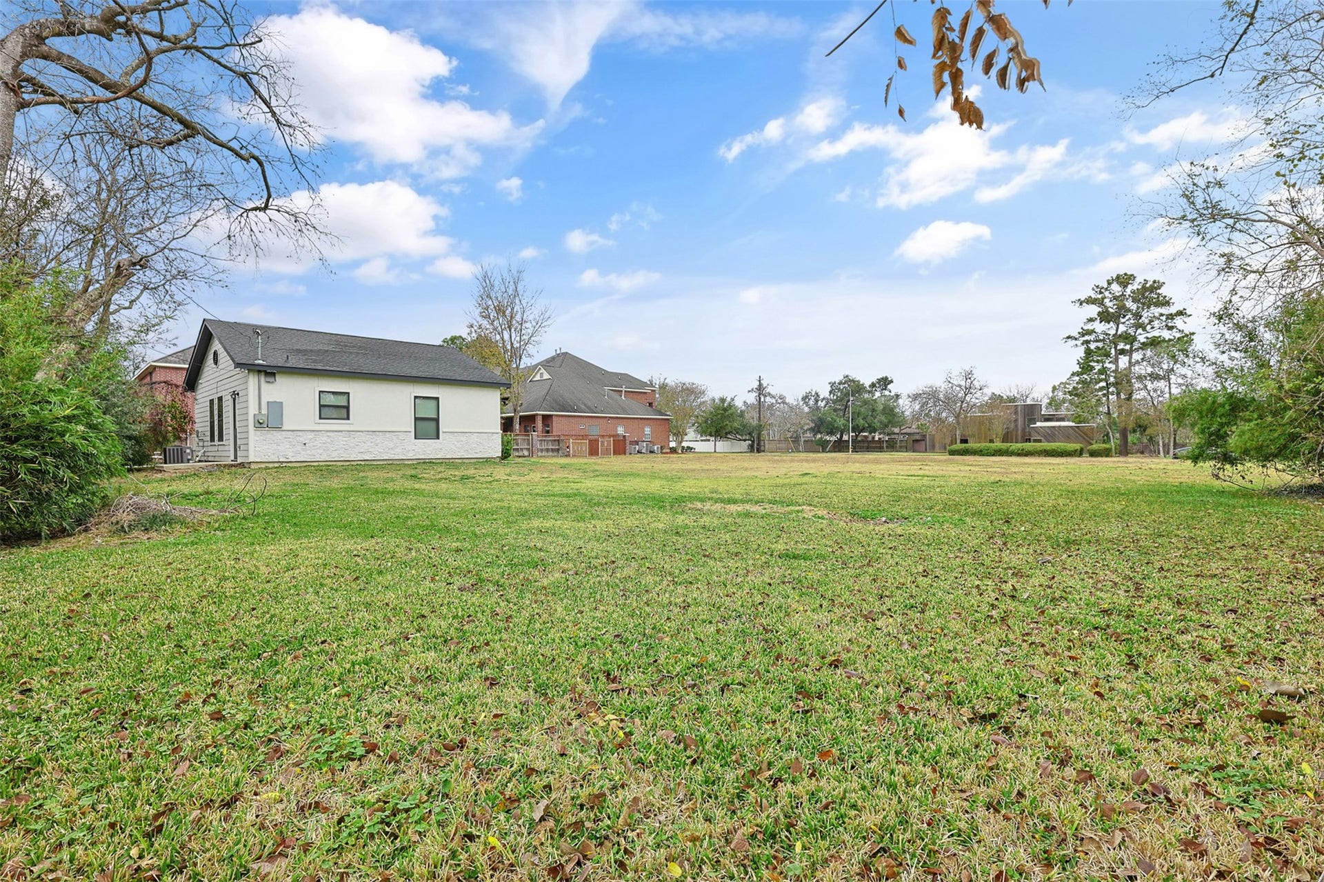 3922 Roseneath Drive, Houston, TX 77021 3922 Roseneath Drive, Houston, TX 77021