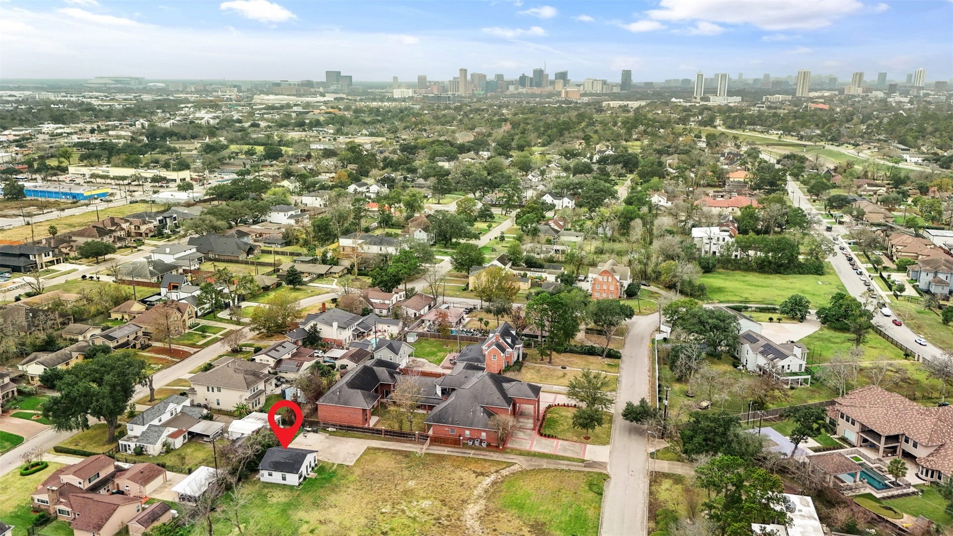 3922 Roseneath Drive, Houston, TX 77021 3922 Roseneath Drive, Houston, TX 77021