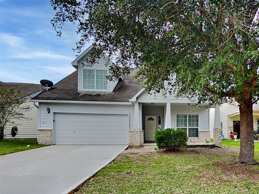 Property photo for 2013 Briar Grove Drive, Conroe, TX