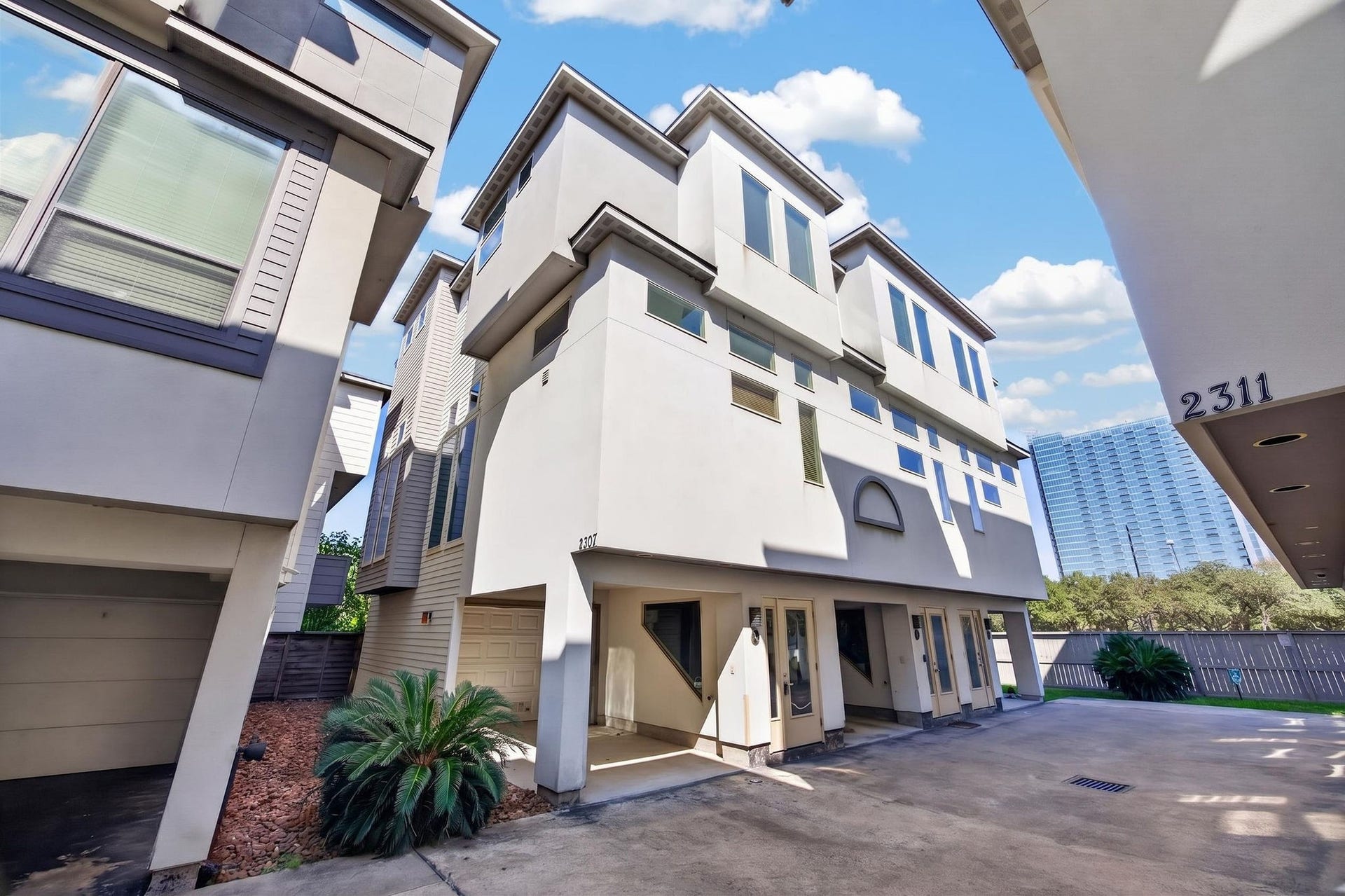 2307 Camden Drive, #C, Houston, TX 77021 Modern three-story townhome in a gated-style courtyard setting