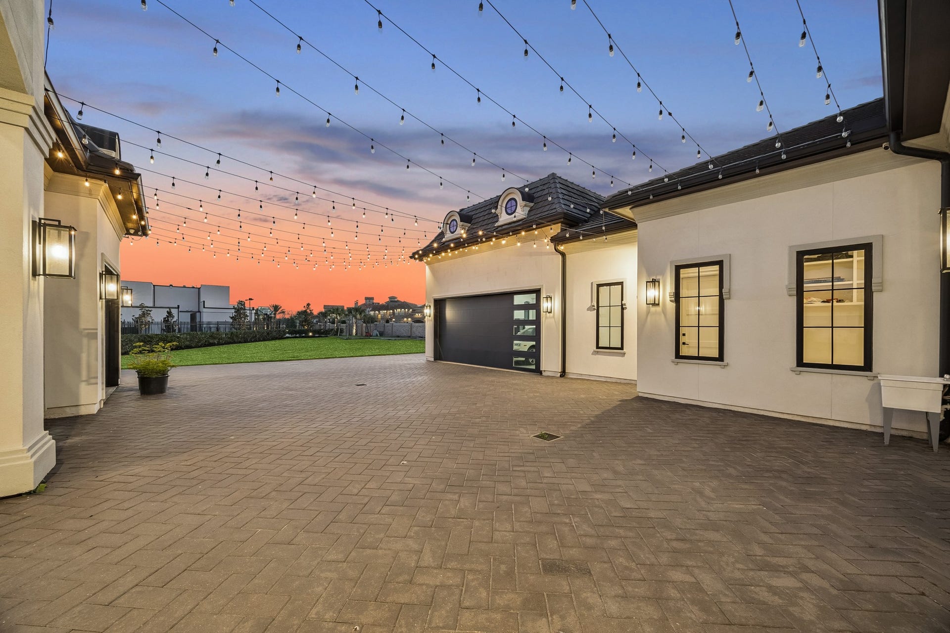 10 Castle Terrace Lane, Richmond, TX 77469 10 Castle Terrace Lane, Richmond, TX 77469